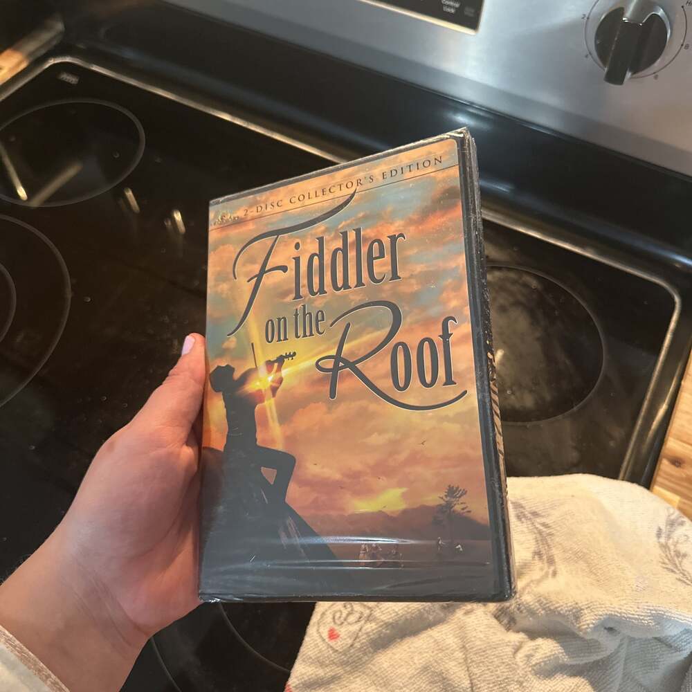 Fiddler on the Roof Collector's Edition 2-Disc DVD Set Never opened